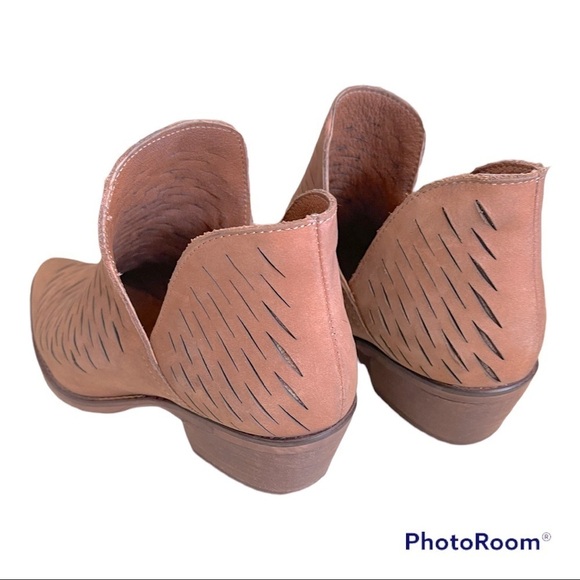 Steve Madden Leather Arowe Western Ankle Booties 7.5 - Picture 5 of 10